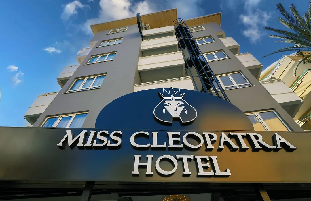 Miss Cleopatra Hotel-1